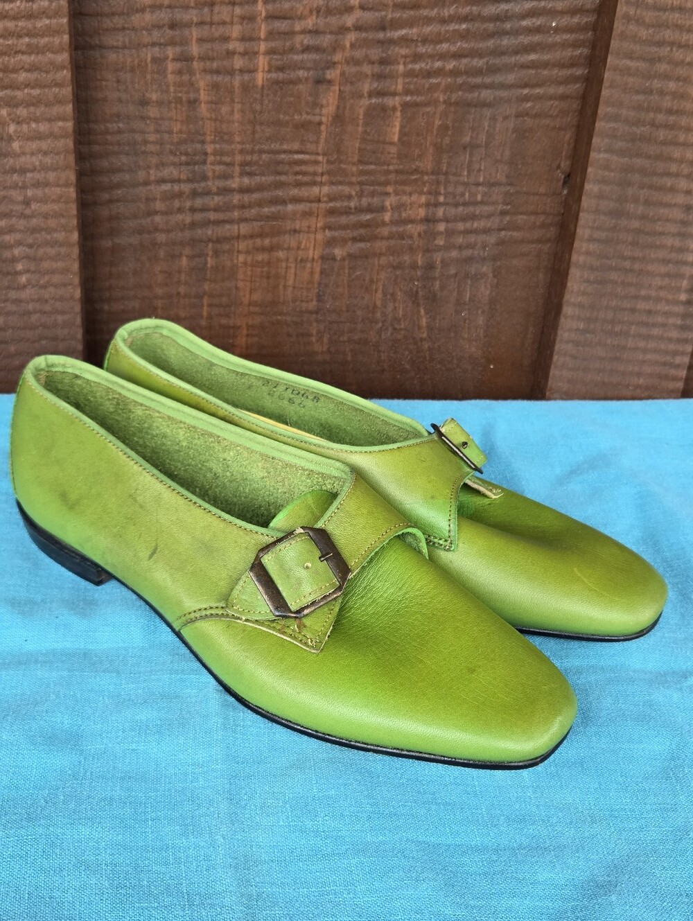 Viner 1960s Green Leather Shoes - Picture 3 of 7